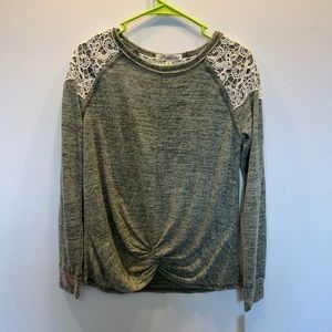 Rewind front knot long sleeve top